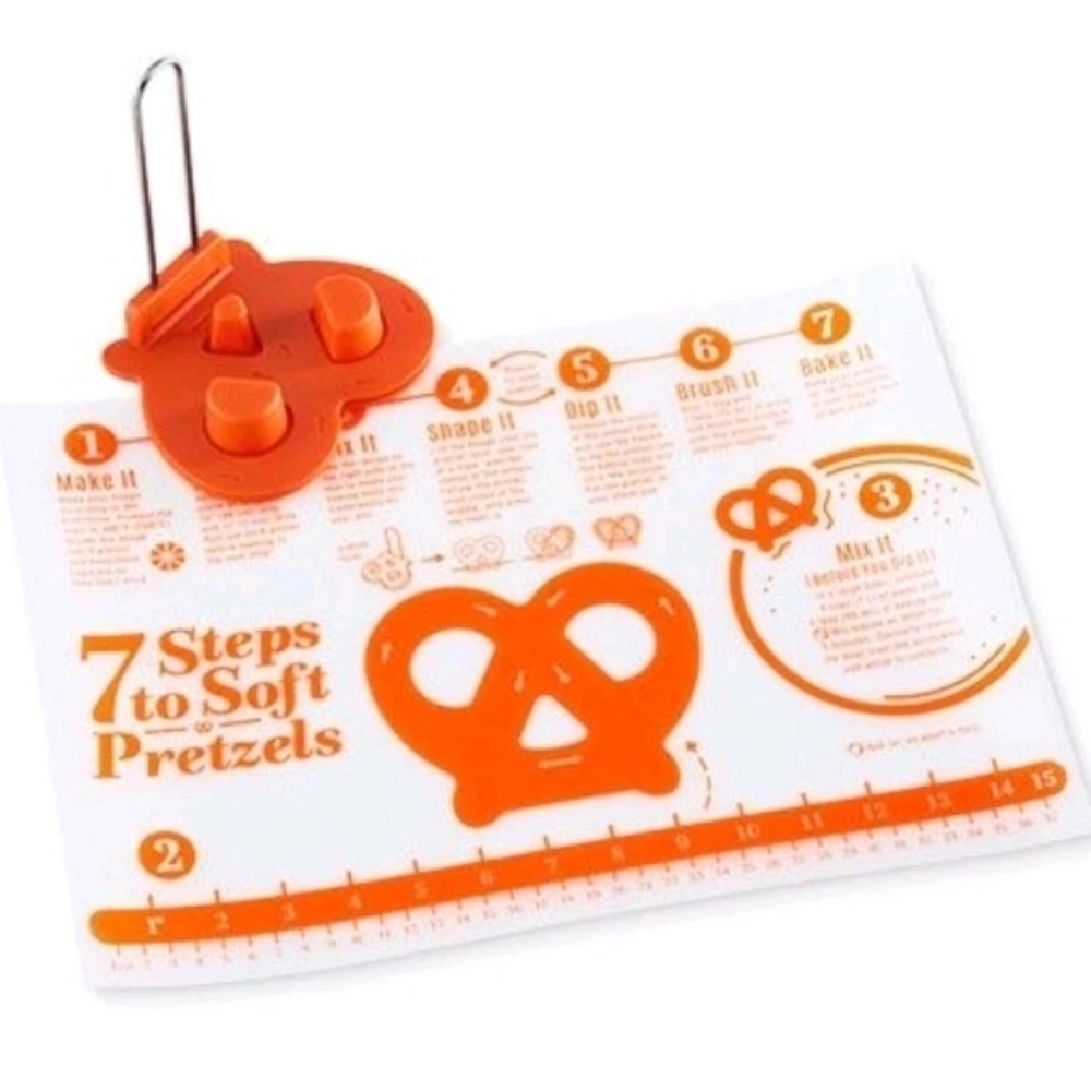 New Pampered Chef Pretzel Making Set